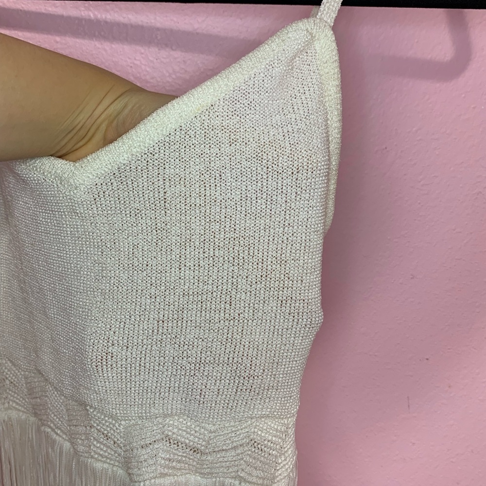 VTG bebe white knit tank top w/fringe detail XS - Picture 9 of 10